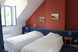 5 chambres, fer et planche à repasser, Wi-Fi