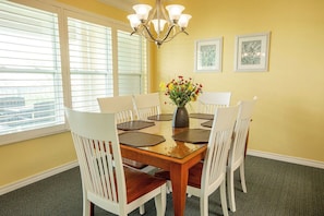 In-room dining - Palace View Heights by Spinnaker Resorts (Branson)