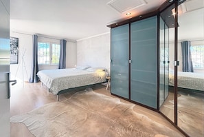 4 bedrooms, iron/ironing board, WiFi, bed sheets - AT HOME • Charm, swimming pool, golf, beaches (Saint-Raphaël)