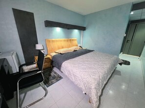 Habitación Confort | Ropa de cama de alta calidad y minibar