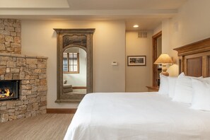 4 chambres, fer et planche à repasser, Wi-Fi, draps fournis