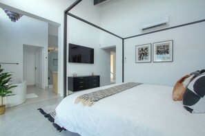 5 bedrooms, WiFi, bed sheets