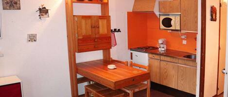 雪櫃、焗爐、咖啡機/沖茶器