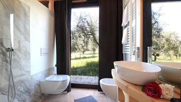 Villa, Garden View | Bilik Mandi | Pancuran mandi, pengering rambut, bidet, tuala disediakan