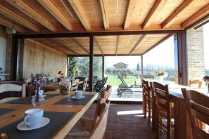 Villa, Garden View | Dining room