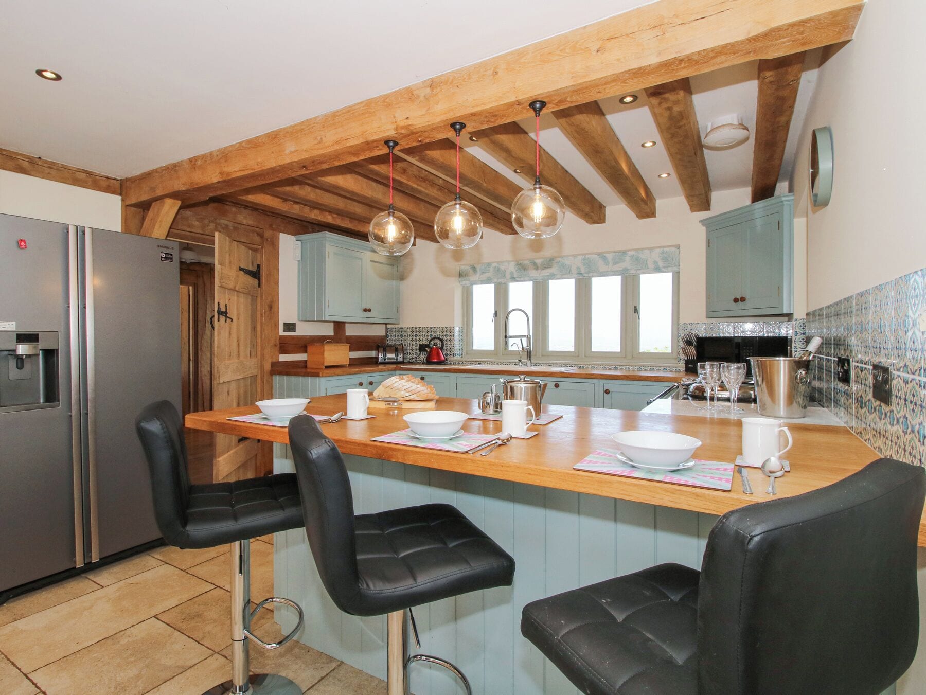 Dishwasher, cookware/dishes/utensils