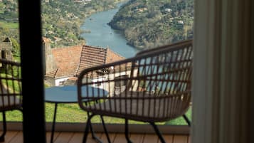 Standard Bungalow, Non Smoking, River View | 1 bedroom, desk, laptop workspace, free WiFi