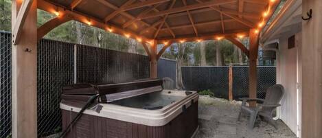 Baignoire à remous extérieure