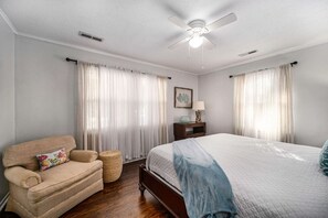 3 bedrooms, iron/ironing board, travel cot, WiFi