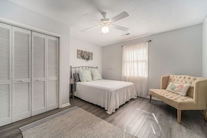 3 bedrooms, iron/ironing board, travel cot, WiFi