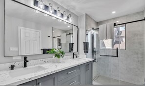 House | 3 bedrooms - High-ceiling Home Relaxing Patio in Waterloo (Waterloo)
