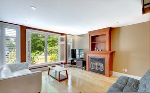 4 bedrooms