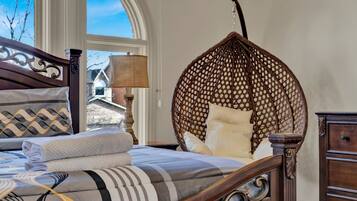 House | 5 bilik tidur