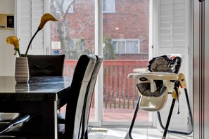 5 bedrooms - Mississauga Retreat Your Spacious 5-bedroom Home (Mississauga)