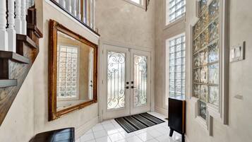 House | 5 bilik tidur