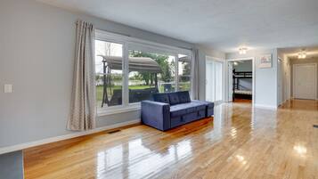 House | 4 bilik tidur