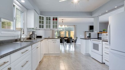 Lakeside Living BBQ Fun Boat Deck Playground