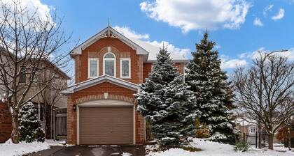 Comfortable Whitby 2 Bedroom Lower Suite