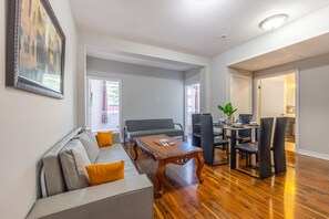 Apartamento, para fumantes | 3 quartos
