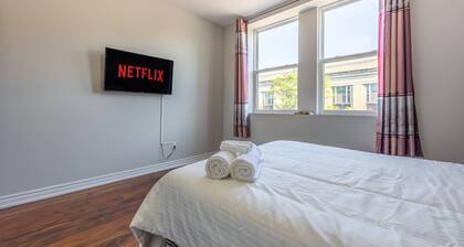 Chic 1BR Retreat Perfect for Niagara Falls Trips