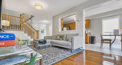 Spacious Whitby Haven 3BR Home Parking