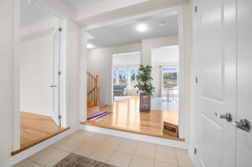 Prime Peterborough 5BR Newly Renovated Home