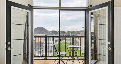 A Brand New 4BR Townhouse in Thorold Retreat