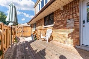 Room - Charming 3BR Home in Quiet Kitchener Neighborhood (Kitchener)