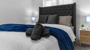 Unclassified image, 3 of 40, button - Chic 2BR House Newly Renovated Central Spot (Ajax)