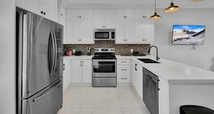 Modern Cozy 3BR Home in Oshawa