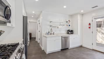 Apartment, Accessible | 1 bedroom, Internet