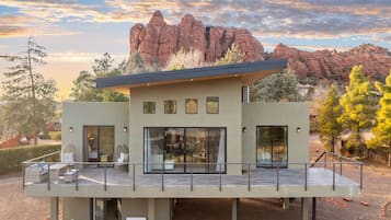 Apartment | 2 bedrooms, Internet