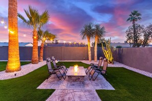House | 3 bedrooms, Internet - NEW Greystone on Osborn Heated Pool Firepit (Scottsdale)