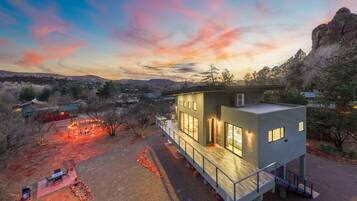 Apartment | 3 bedrooms, Internet