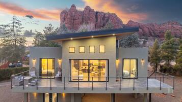 Apartment | 3 bedrooms, Internet