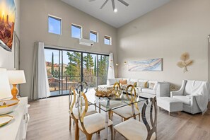 公寓 | 3 間臥室、網路服務