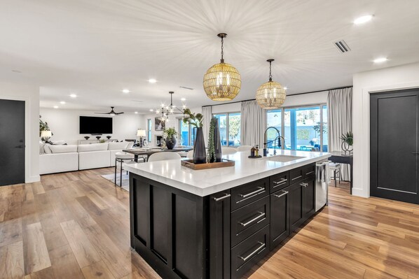 4 bedrooms, Internet - NEW The Wentworth Luxe Retreat Pool Spa (Scottsdale)