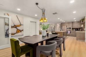 House | 4 bedrooms, Internet