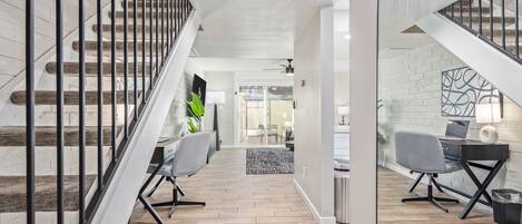 Apartment | 2 bedrooms, desk, Internet