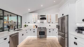 4 bedrooms, Internet