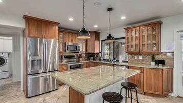 House | 4 bedrooms, Internet