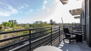 2 bedrooms, Internet