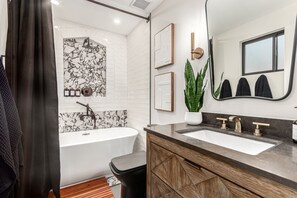 House | 4 bedrooms, Internet