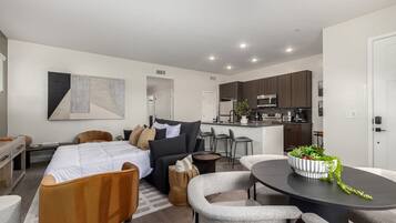 2 bedrooms, Internet