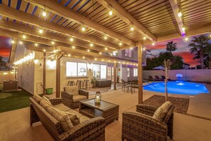 Hus | 4 soverom, skrivebord og internett