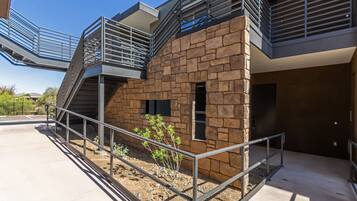 Apartment, Accessible | 2 bedrooms, Internet