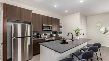 Apartment, Accessible | 2 bedrooms, Internet