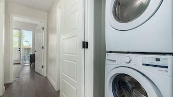 1 bedroom, high-speed internet