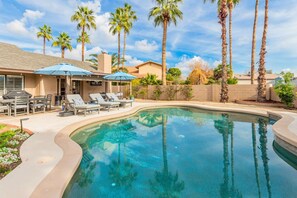 3 bedrooms - Greenway Park Retreat Al-fresco Living Heated Pool (Scottsdale)