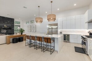 House | 5 bedrooms, desk, Internet - Anderson LUX Estate Private Bar Pool Sleeps 12 (Scottsdale)